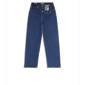 Levi’s Ribcage Straight Ankle Jeans